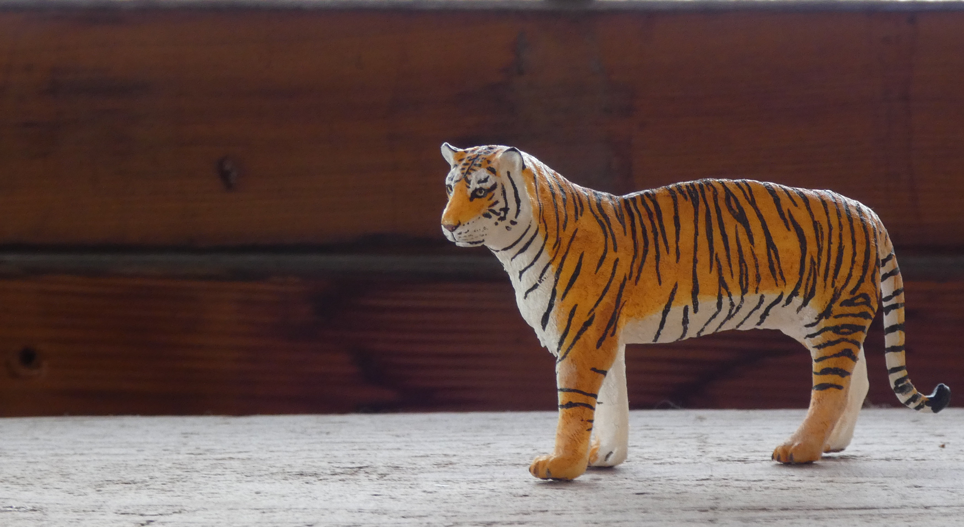 EarthMinis Amur Tiger Miniature